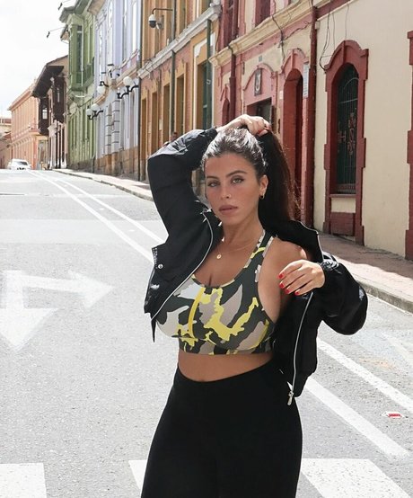 Tami Bar