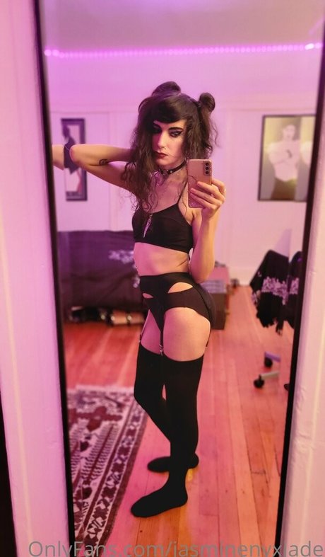 Nacktes geleaktes OnlyFans-Foto von Jasminenyxjade