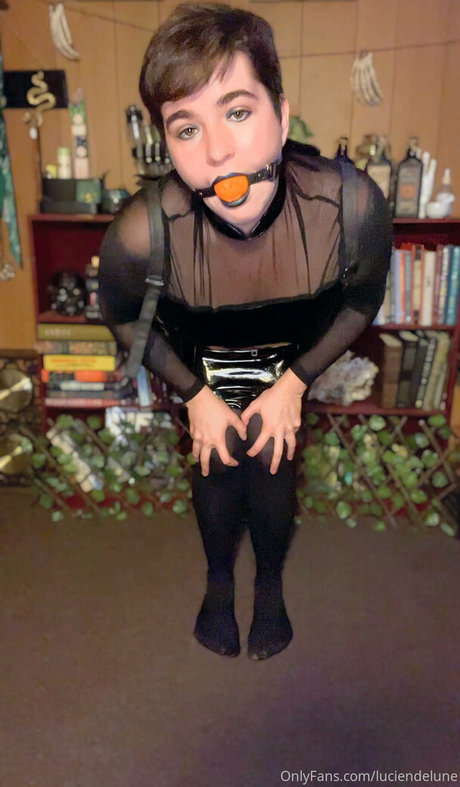 Nacktes geleaktes OnlyFans-Foto von Luciendelune