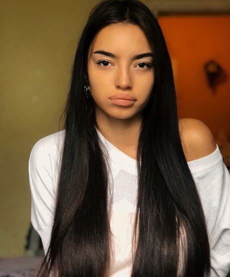 Nacktes geleaktes OnlyFans-Foto von Kristina Djedovic