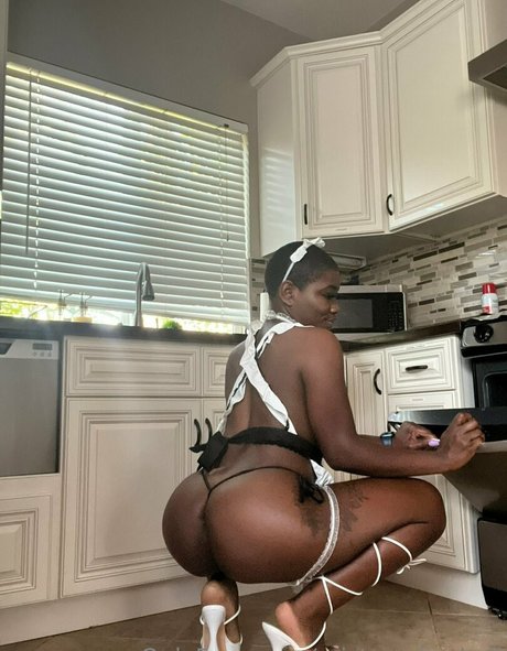 Nacktes geleaktes OnlyFans-Foto von Mistresslizabell