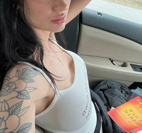 Nacktes geleaktes OnlyFans-Foto von Madylina Renee