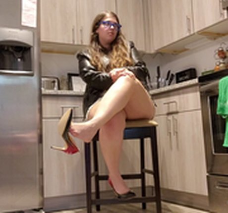 Nacktes geleaktes OnlyFans-Foto von Lisa Asmr
