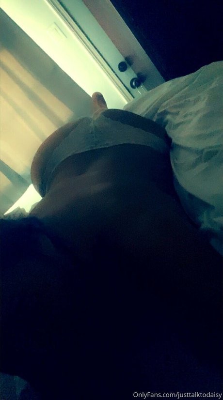 Nacktes geleaktes OnlyFans-Foto von Justtalktodaisy