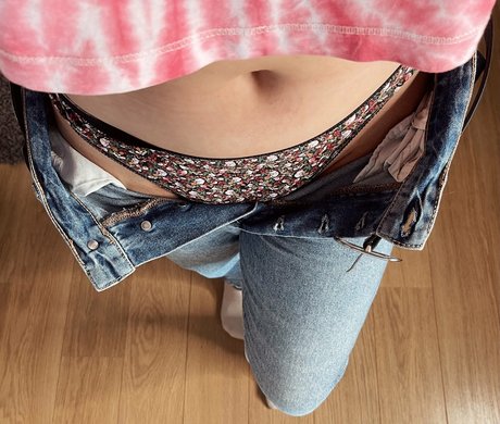 Nacktes geleaktes OnlyFans-Foto von Bellalaurentsfree