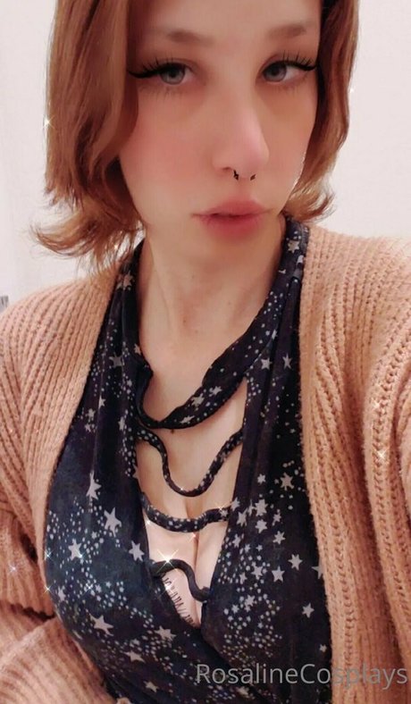 Nacktes geleaktes OnlyFans-Foto von Rosalinechan