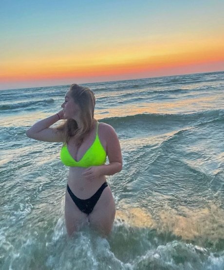 Nacktes geleaktes OnlyFans-Foto von Hailey F