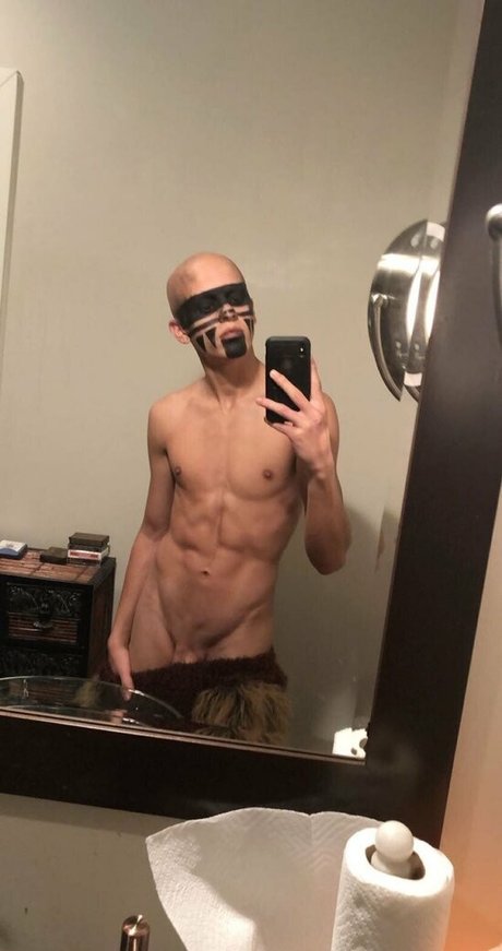 Nacktes geleaktes OnlyFans-Foto von Xtheromanempire1