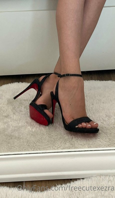 Nacktes geleaktes OnlyFans-Foto von Freecutexezra