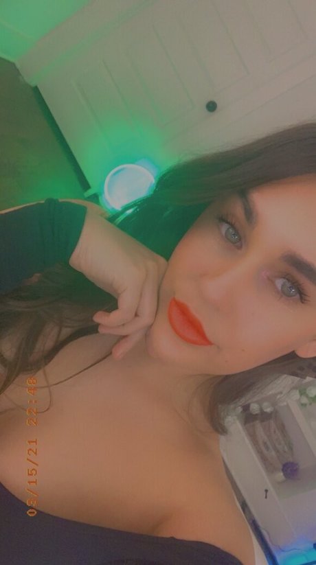 Nacktes geleaktes OnlyFans-Foto von Scout
