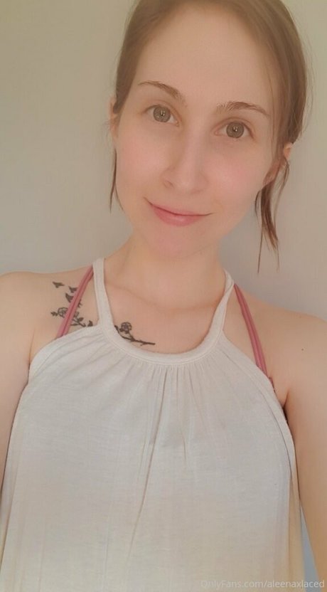Aleenaxlaced
