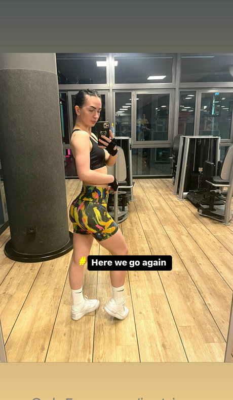 Nacktes geleaktes OnlyFans-Foto von Justivvanna