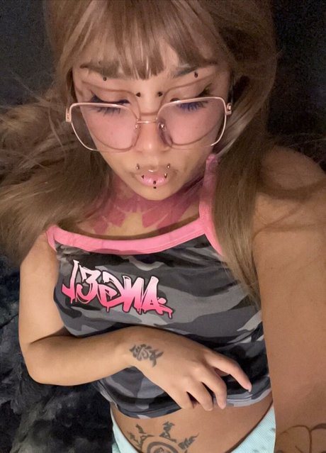 Nacktes geleaktes OnlyFans-Foto von Mecharaia
