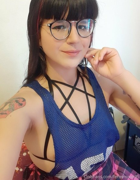 Nacktes geleaktes OnlyFans-Foto von Fernymoon95