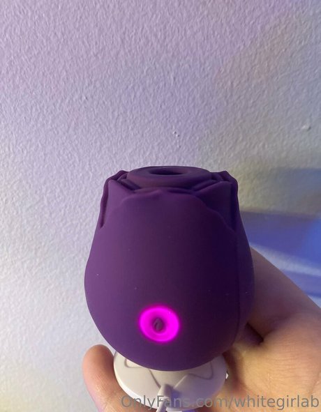 Nacktes geleaktes OnlyFans-Foto von Whitegirlab