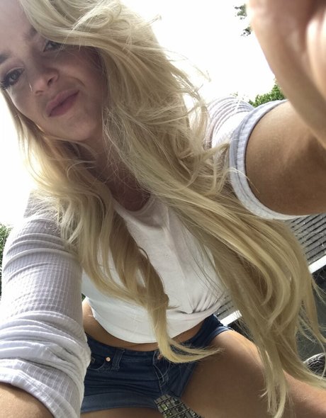 Nacktes geleaktes OnlyFans-Foto von Mandy Marx