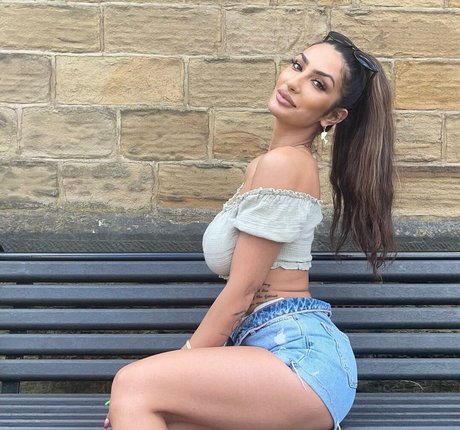 Nacktes geleaktes OnlyFans-Foto von Payvand Mesbah