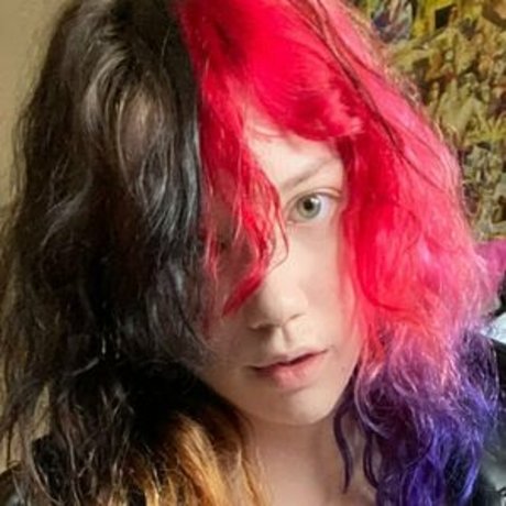 Nacktes geleaktes OnlyFans-Foto von Strawberryswitch