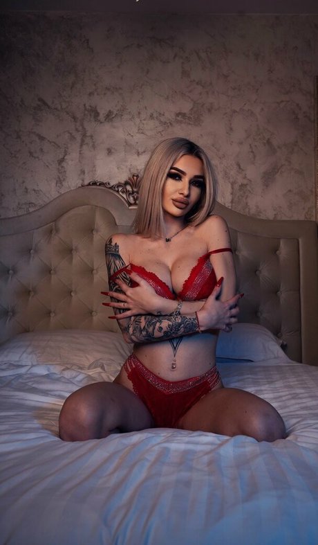 Nacktes geleaktes OnlyFans-Foto von Luxxxandraa
