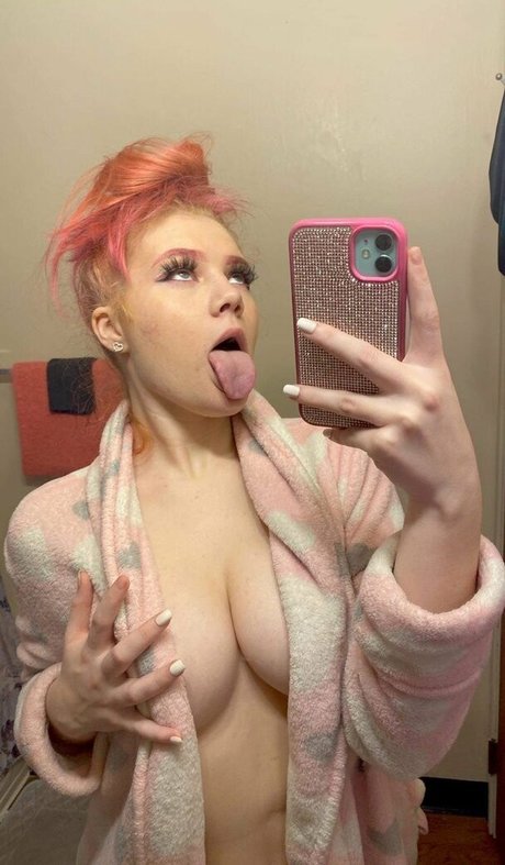 Nacktes geleaktes OnlyFans-Foto von Miss2prettyt