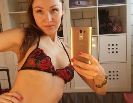 Nacktes geleaktes OnlyFans-Foto von Lenabush