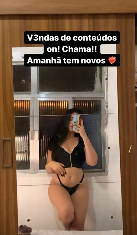 Nacktes geleaktes OnlyFans-Foto von Chrxxstina1
