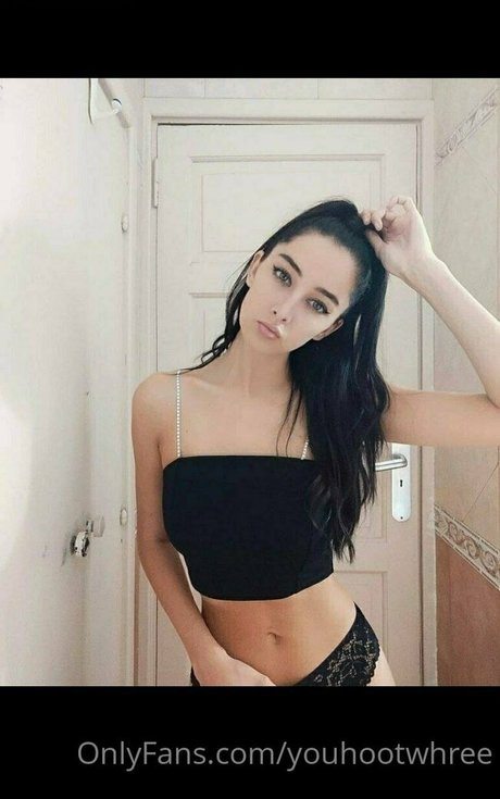Nacktes geleaktes OnlyFans-Foto von Youhootwhree