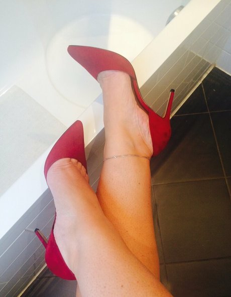 Dutchcurvesinheels