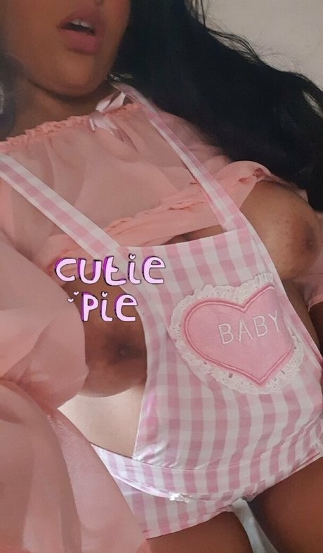 Nacktes geleaktes OnlyFans-Foto von Cutiepiiechubby
