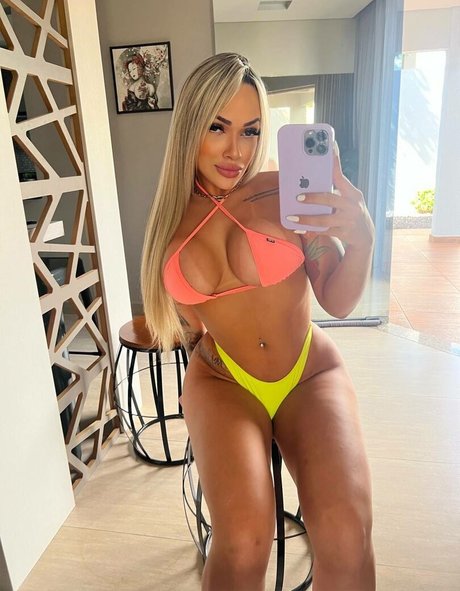 Nacktes geleaktes OnlyFans-Foto von Th4ssara