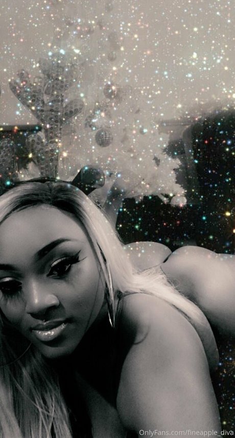 Nacktes geleaktes OnlyFans-Foto von Fineapplediva