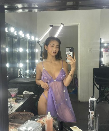Nacktes geleaktes OnlyFans-Foto von Siobe Lim