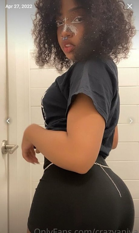 Nacktes geleaktes OnlyFans-Foto von Crazyaniya