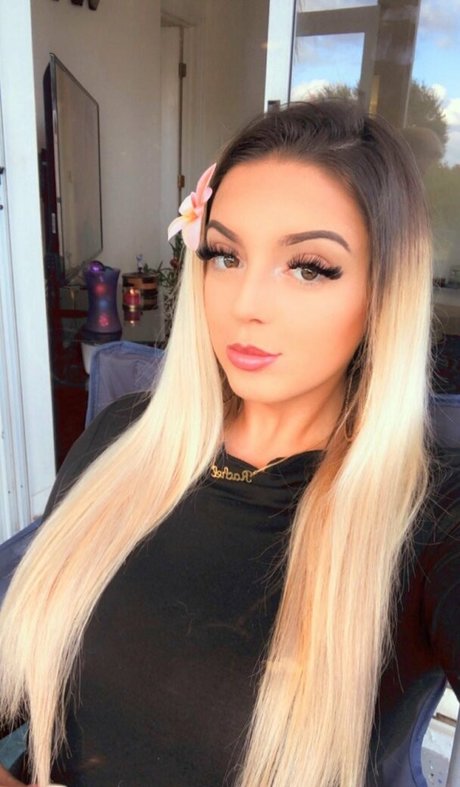 Nacktes geleaktes OnlyFans-Foto von Rachel S