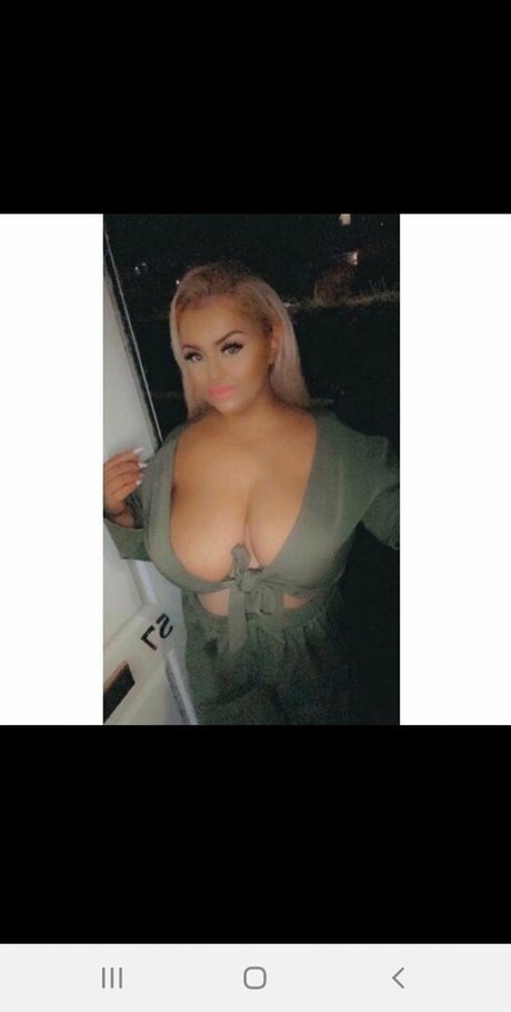 Nacktes geleaktes OnlyFans-Foto von Jessica Elizabeth