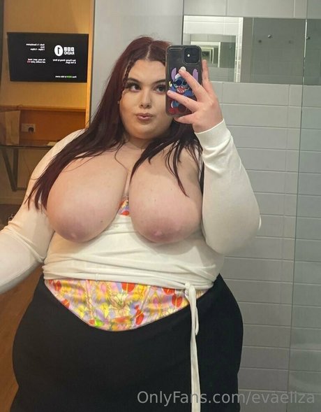 Nacktes geleaktes OnlyFans-Foto von Evaeliza