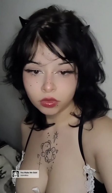 Nacktes geleaktes OnlyFans-Foto von Violet Fox