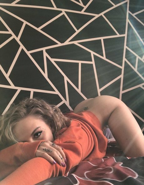 Nacktes geleaktes OnlyFans-Foto von Sabsaturnalia