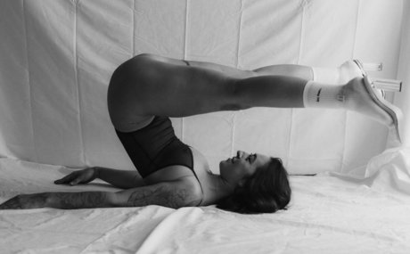 Nacktes geleaktes OnlyFans-Foto von Poetiquegirl