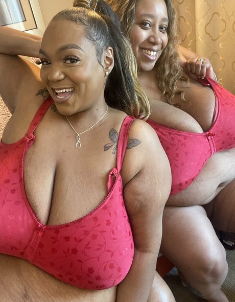 Nacktes geleaktes OnlyFans-Foto von Anonymoustc