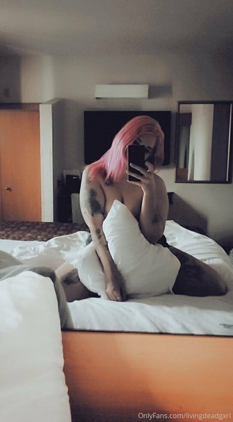 Nacktes geleaktes OnlyFans-Foto von Strwbrrycream