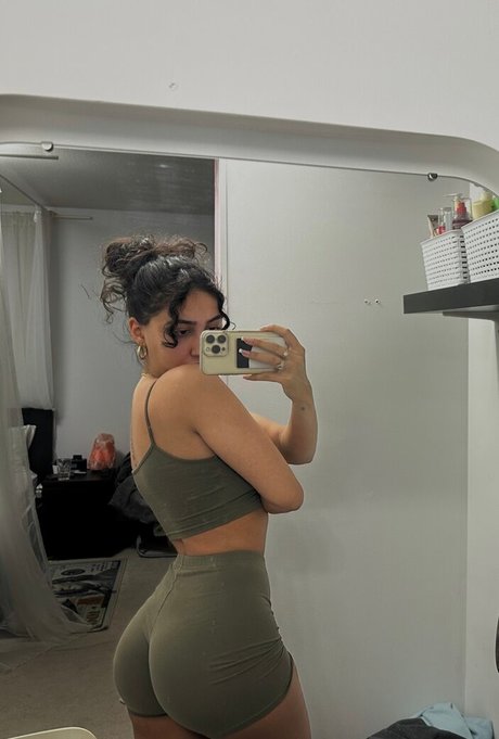 Nacktes geleaktes OnlyFans-Foto von Kareenabachra