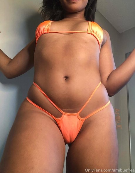 Nacktes geleaktes OnlyFans-Foto von Amibuefree