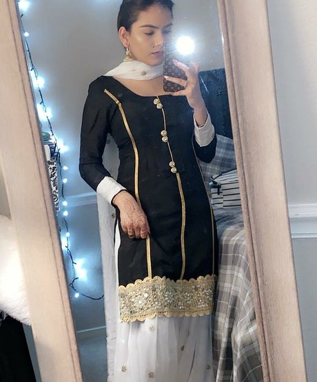 Nacktes geleaktes OnlyFans-Foto von Sukh Bains