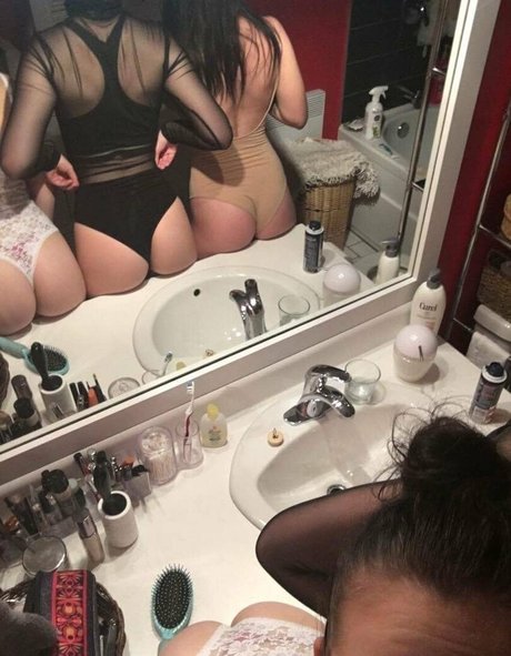 Nacktes geleaktes OnlyFans-Foto von Loloplayb