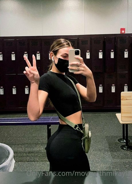 Nacktes geleaktes OnlyFans-Foto von Movewithmikayla