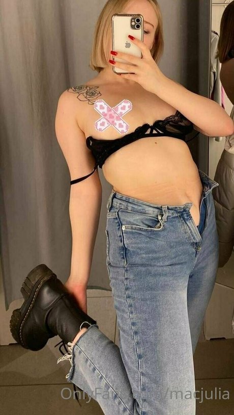 Nacktes geleaktes OnlyFans-Foto von Macjulia