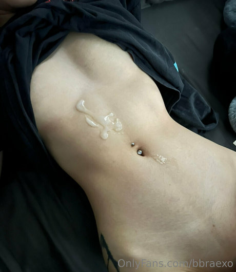 Nacktes geleaktes OnlyFans-Foto von Thotoro