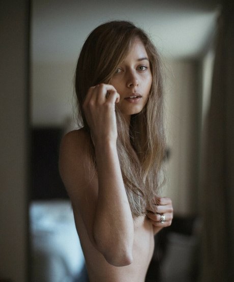 Cait Del Mar