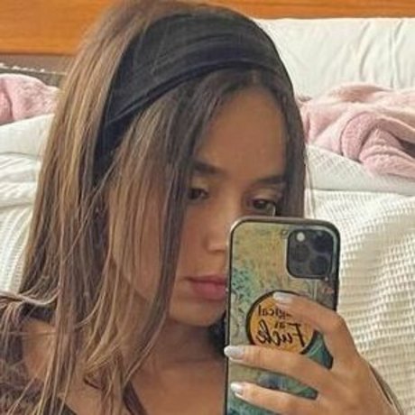 Nacktes geleaktes OnlyFans-Foto von Carolinegonewild